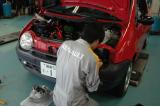 運転席側のヘッドライトを外す