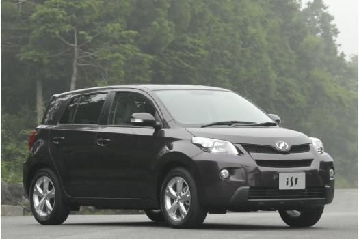 トヨタ 新型 イスト エクステリア