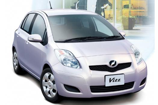 新型 ヴィッツ エクステリア