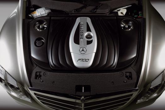 メルセデス・ベンツ F700 エンジン