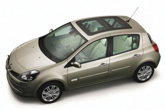 ルノー ルーテシア イニシアル・パリ