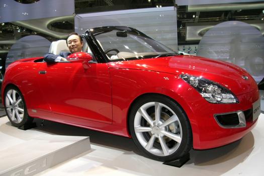 東京モーターショー2007 ダイハツ OFC-1(ダイハツ工業 代表取締役社長 箕浦輝幸氏)