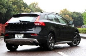 ボルボV40クロスカントリー