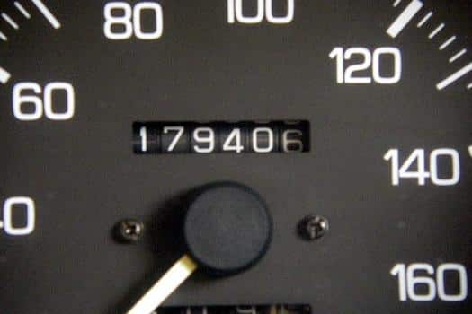 安い”過走行車”をあえて手に入れる! ただし見逃せないポイントは外すな!