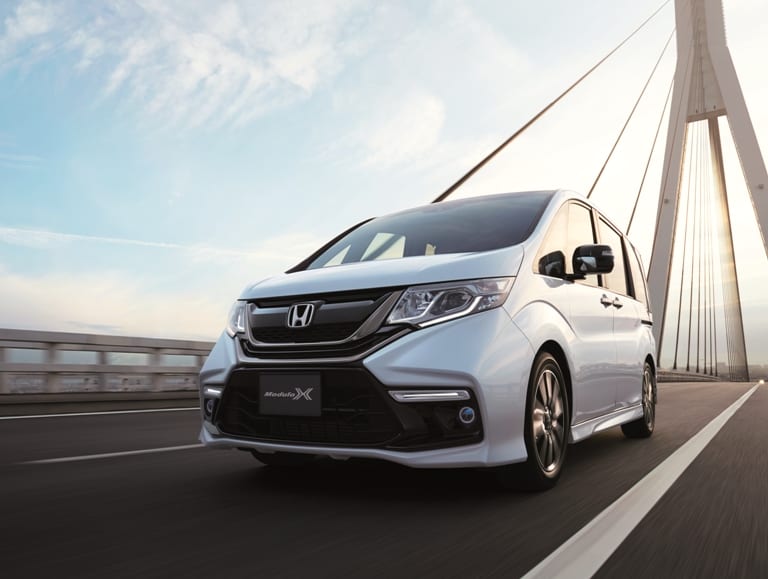 ほぼ新品 ステップワゴン スパーダモデューログリル