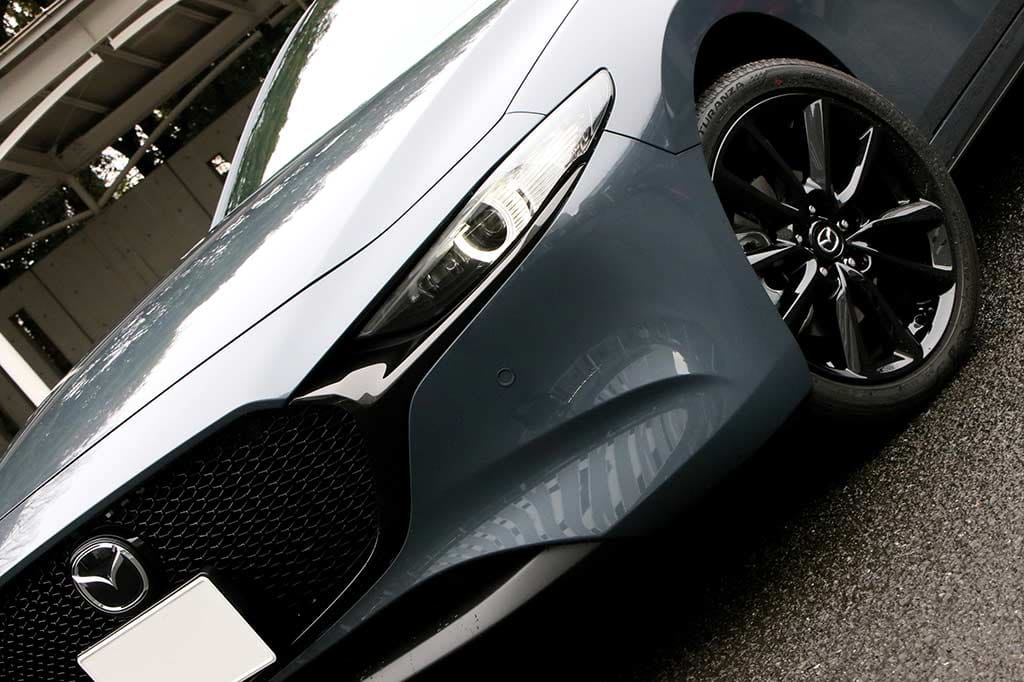 マツダ3ファストパックのフロントフェイス