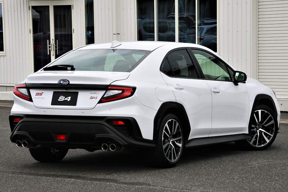 二代目スバル WRX S4の外観