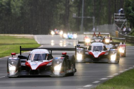 プジョー 908 HDi FAP ドライビング07