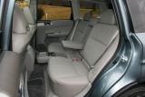 新型フォレスター　リアシート