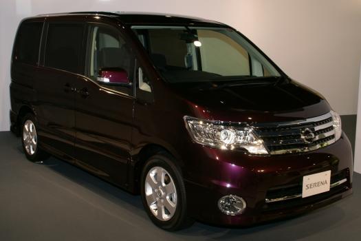 日産 新型 セレナ ハイウェイスター エクステリア