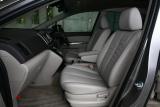 新型MPV　フロントシート