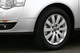 VW パサートヴァリアント TSI コンフォートライン　215/55 R16タイヤ