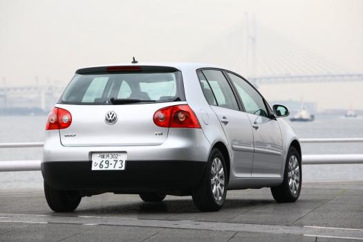 VW ゴルフ TSI コンフォートライン　リアビュー