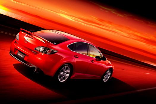 新型 マツダ アテンザ スポーツ ドライビング