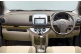 日産「ノート」 インテリア インストルメントパネル