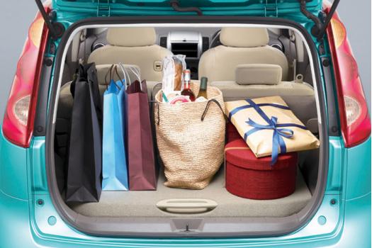 日産「ノート」 インテリア ラゲッジルーム
