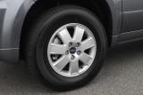 フォード 新型 エスケープ　235/70R16タイヤ+7本スポークアルミホイール