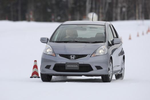 ホンダ 雪上試乗会 フィット エクステリア フロント