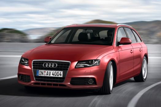 新型「アウディ A4アバント」