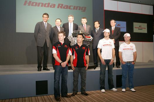 「ジェンソン・バトン」「ルーベンス・バリチェロ」「佐藤 琢磨」「アンソニー・デビットソン」