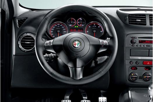 アルファ ロメオ アルファ GT 2.0 JTS セレスピード スポルティーバII インテリア インストルメントパネル