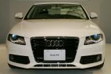 アウディ 新型 A4 フロントマスク