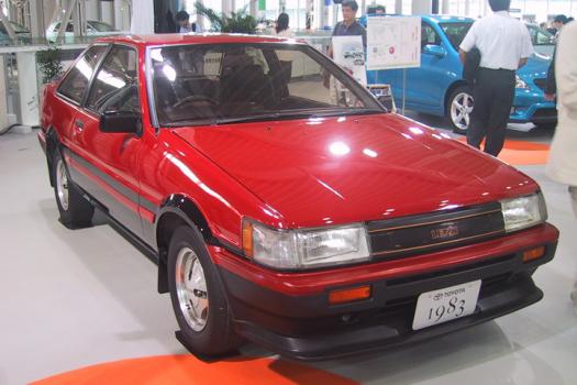 「ハチロク」ことAE86型「トヨタ カローラレビン」エクステリア