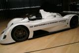 BMWアート・カーコレクション「透明なスピード〜BMWアート・カー展〜」 ジェニー・ホルツァー/BMW V12 LMR」（1999年） エクステリア サイド