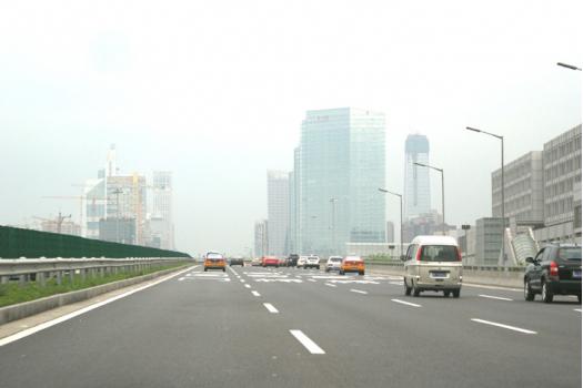 中国の交通事情　自動車専用道路