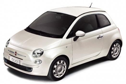 優れたパフォーマンスと燃費性能！フィアット500に1.4リットルエンジン