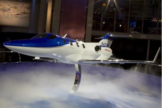 「欧州にてHondaJet受注開始!欧州最初の顧客はF1ジェンソン・バトン選手!」 HondaJet 1/4スケール模型 画像