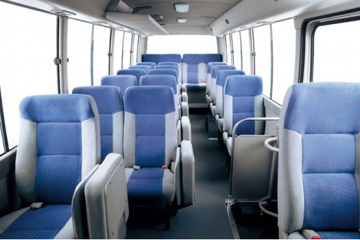 日産 シビリアン GL ロングボディ 3.0Lディーゼルターボエンジン 29人乗り 画像 インテリア シート