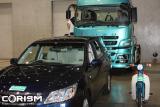 「母と子の楽ラク運転講習会〜お父さんも、ご一緒に!!〜」　イベント会場の模様(大型車の視界や死角の体験)