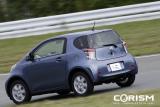 【トヨタ「iQ」試乗記】トヨタ「iQ」 エクステリア リヤビュー 走り  画像
