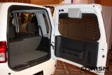 三菱 新型 トッポ　扱いやすい横開きバックドア(新型車発表会場にて)