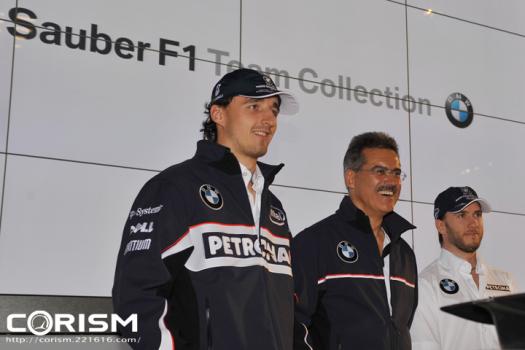 特集：F1日本GP直前！】クビサとハイドフェルドが丸の内に現る！「BMW