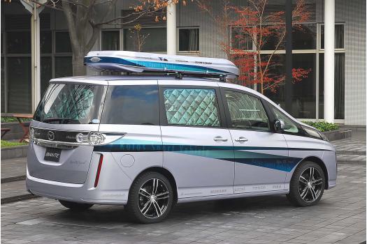 【東京オートサロン2009】マツダ「ビアンテ ロータスRVスペシャル」 エクステリア リヤ 画像