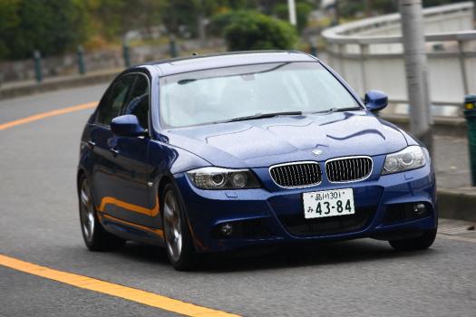 賢い中古車購入術 新車なんて買ってる場合じゃない 憧れ輸入車を激安 09年度初頭は 高年式の輸入車が激安だ 新車情報の車ニュースを配信中 中古車のガリバー