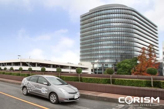 トヨタ プラグ イン ハイブリッド実験車(写真は07年に国土交通大臣認定を取得した「トヨタプラグインHV」国内公道実験の模様)