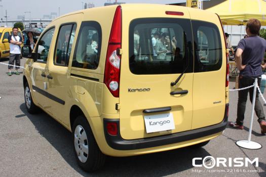 ルノー 新型 カングー　リアビュー
