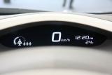 日産 リーフ センターメーター