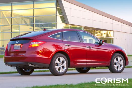ホンダ「アコード クロスツアー」[北米モデル]　リアビュー