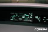 「トヨタ プリウス プラグインハイブリッド」　充電中のメーター表示