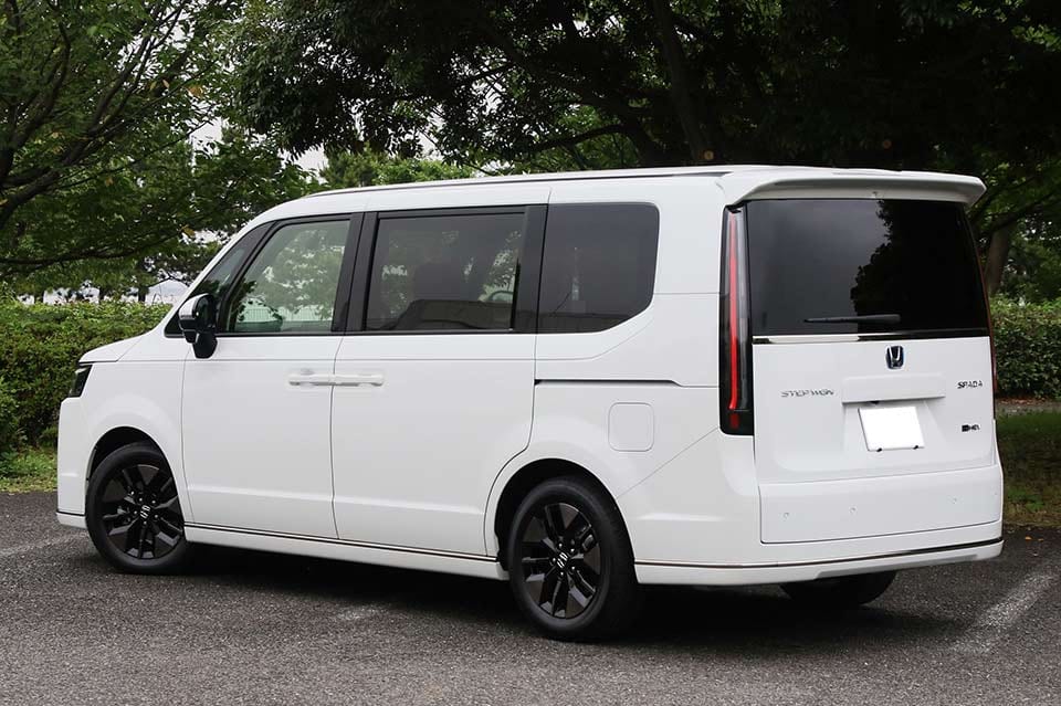 6代目ステップワゴンスパーダの外観