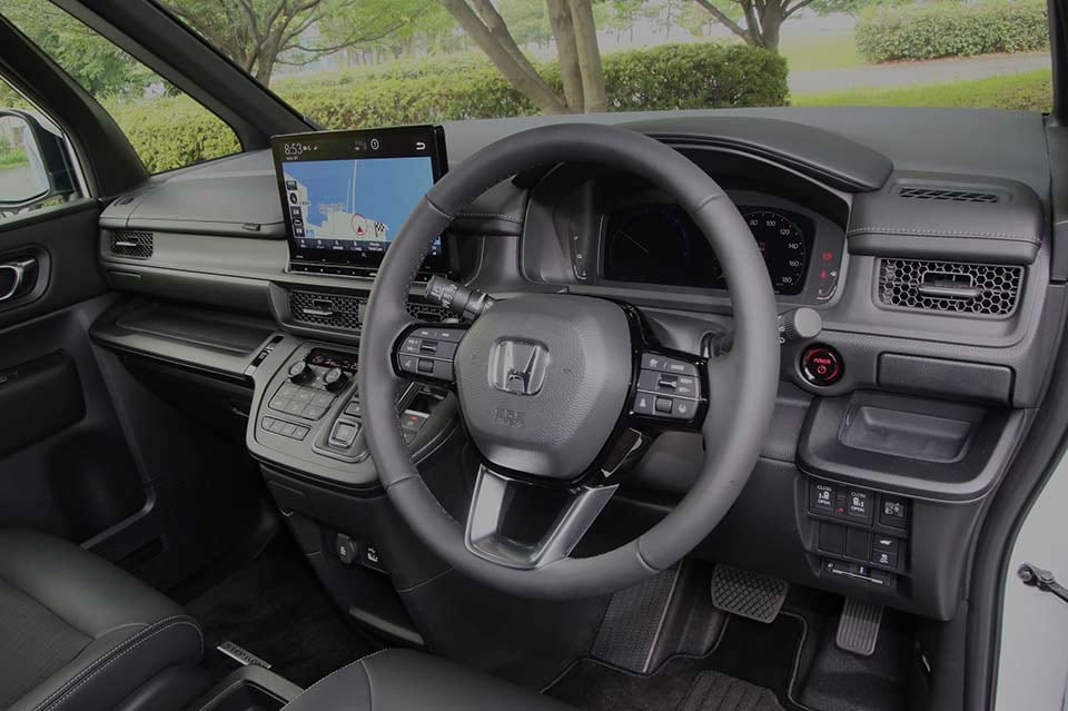 6代目ステップワゴンスパーダのインパネ