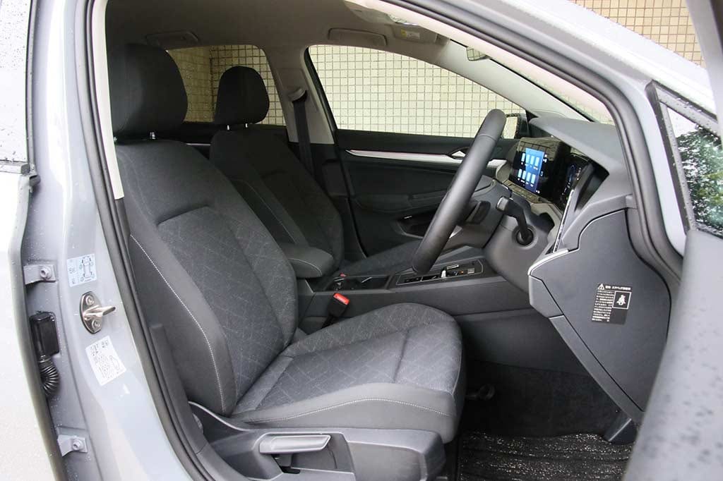 golf 8の運転席