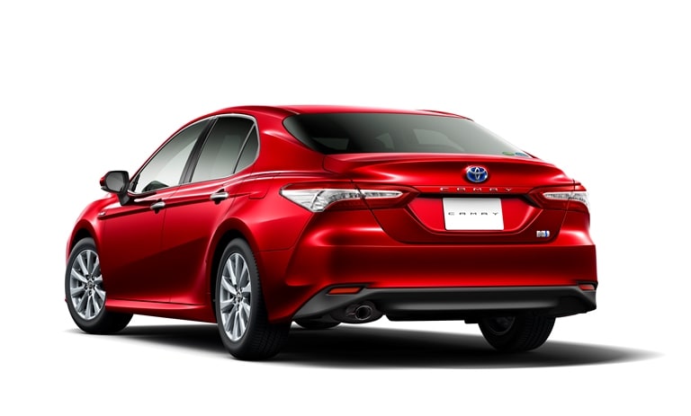トヨタの新型カムリ試乗レビュー2017「新たなスタイルに驚きの燃費