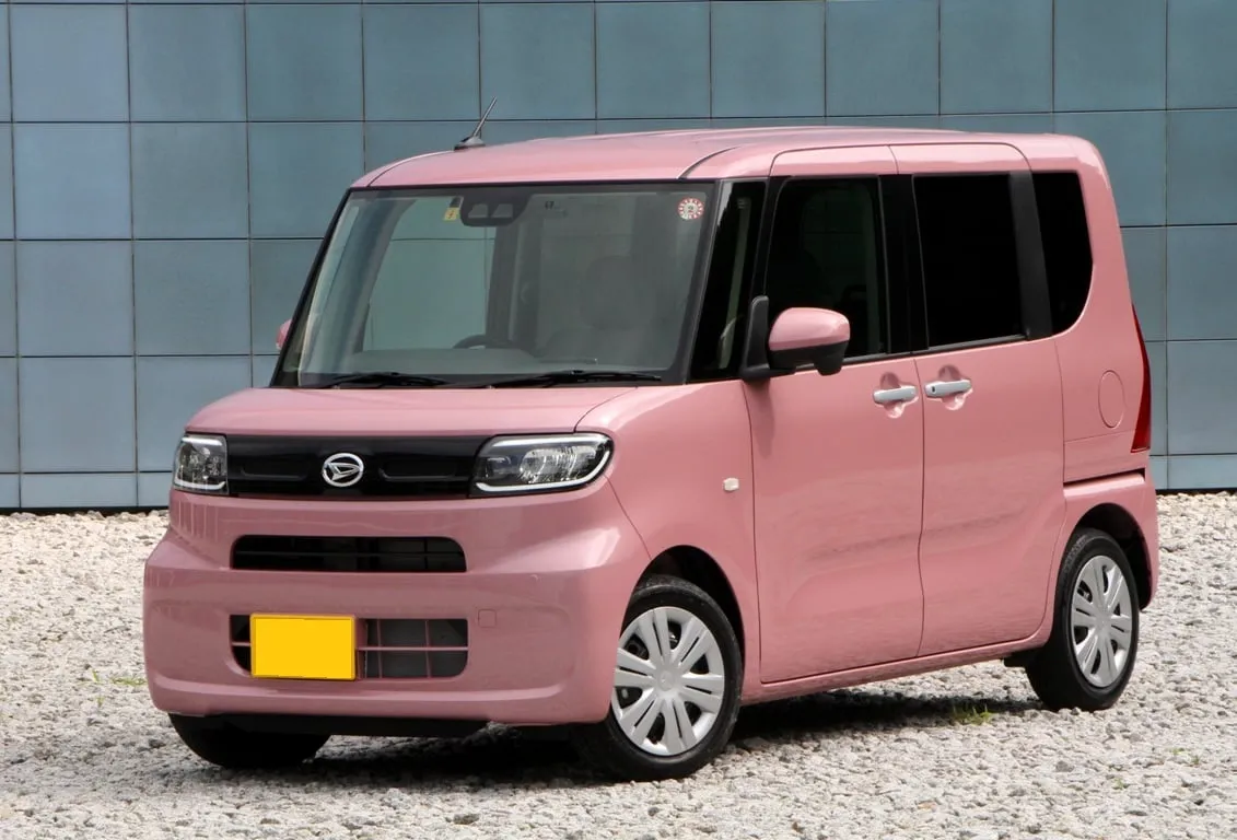 燃費のいい軽自動車の例:タントの車両画像
