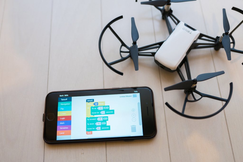 【Drone Blocks】iPhoneアプリで簡単にできる！ドローンTelloのプログラミング【設定方法と使い方】 スカイフィッシュの