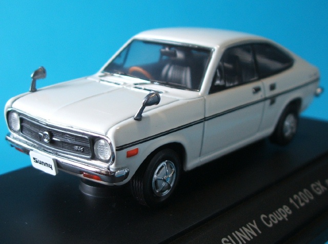 日産サニー トラック、サニー クーペ 1200GX 1/43 MMP